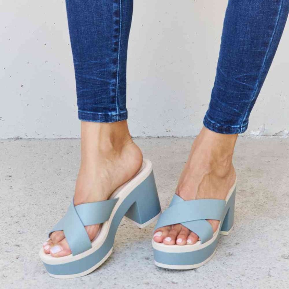 Weeboo Cherish The Moments Contrast Platform Sandals in Misty Blue